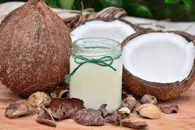 7 Creative Ways to Use Coconut Oil in Your Health and Beauty Regimen
