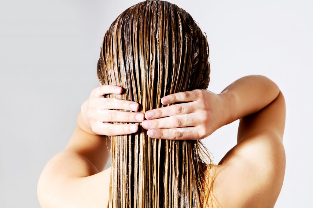 Living Proof's New Bond Repair Treatment Works Wonders on Damaged Hair