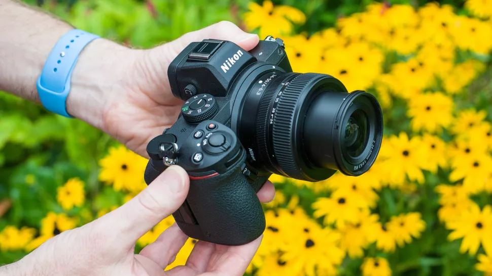 Best mirrorless camera of 2022 - buy the right camera at the right price!