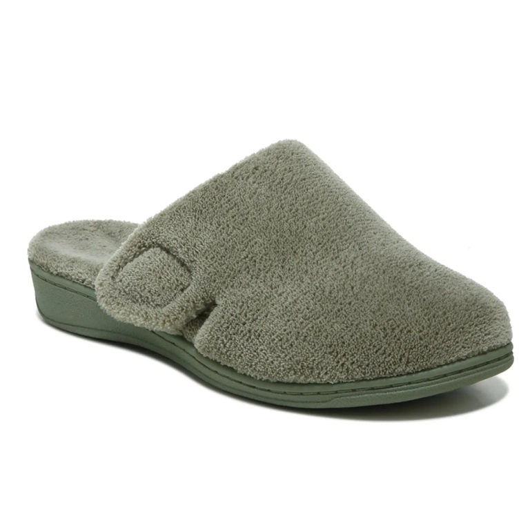 Best women's slippers according to a podiatrist